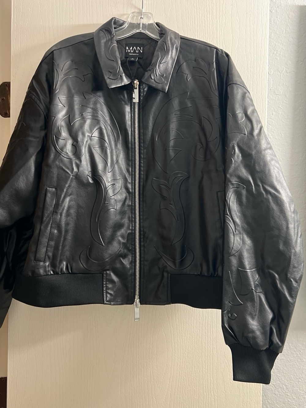 BoohooMAN Black Quilted Jacket Interior Label
